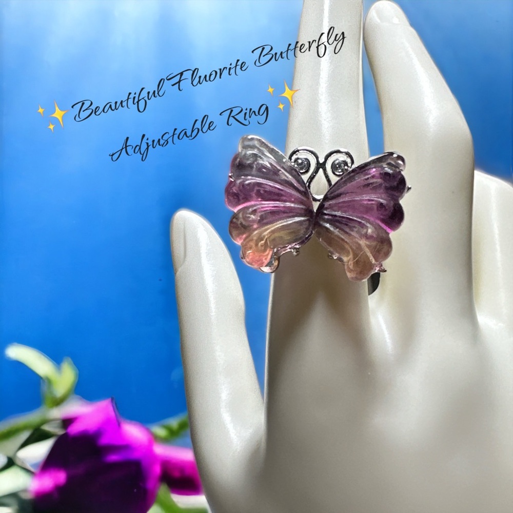✨Beautiful Fluorite Adjustable Butterfly 🦋 Ring✨